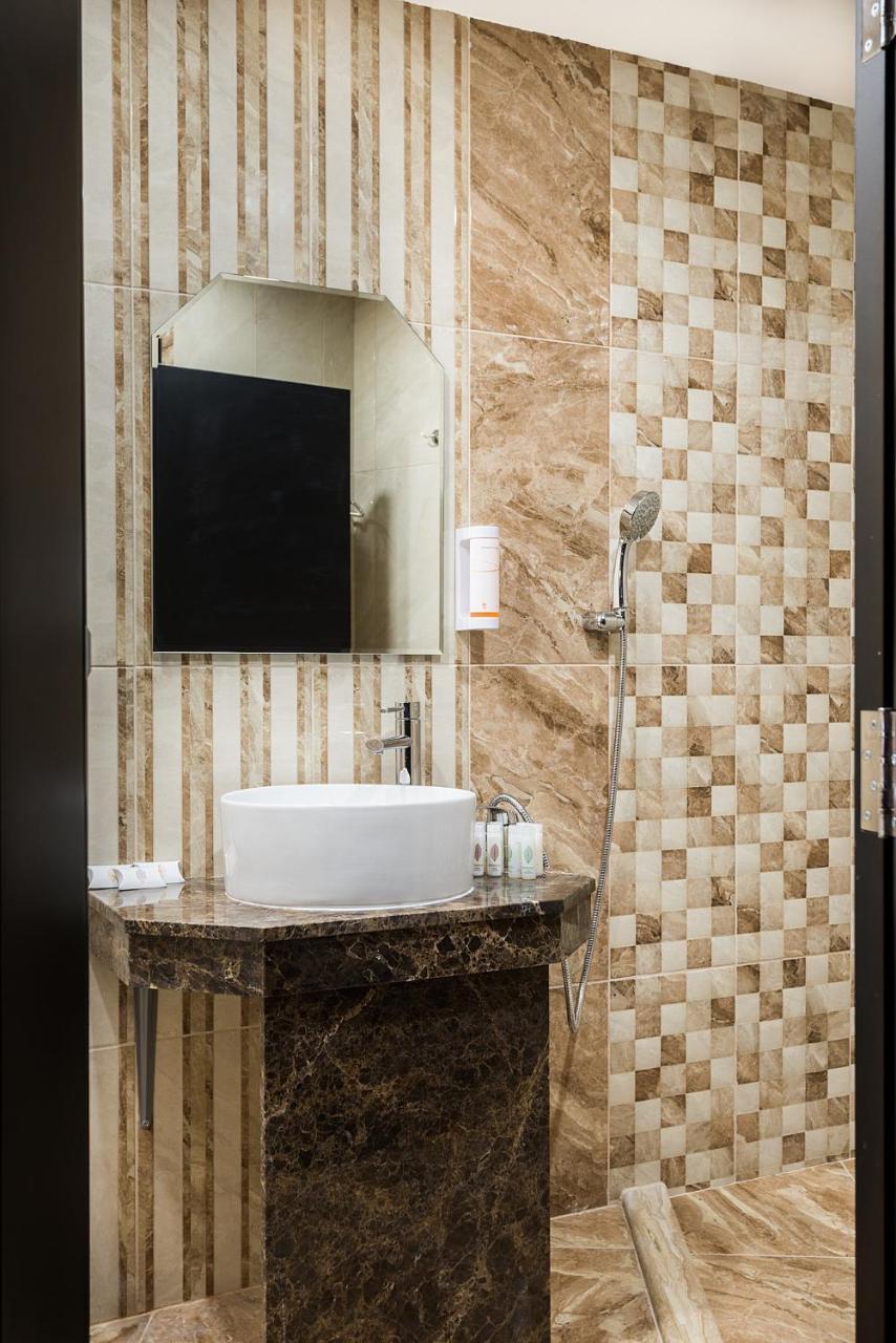 فارنا Opu Boutique Hotel المظهر الخارجي الصورة